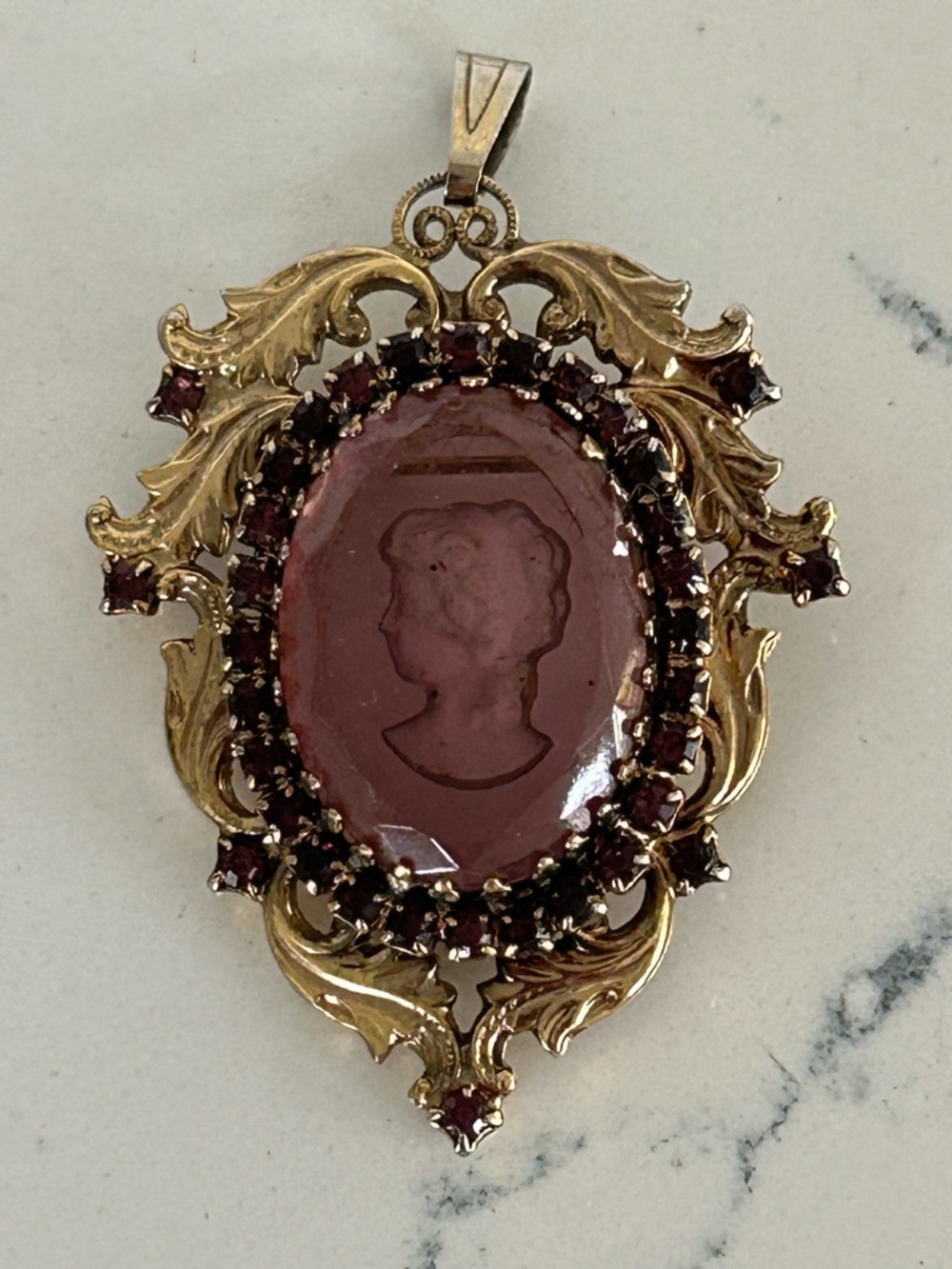 Vintage Ornate Purple Glass Cameo Brooch Pendant Amethyst Rhinestones Intaglio